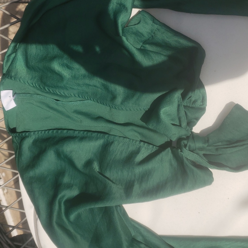OLIA Emerald Green Satin Tie-Front Long Sleeve Top (S)